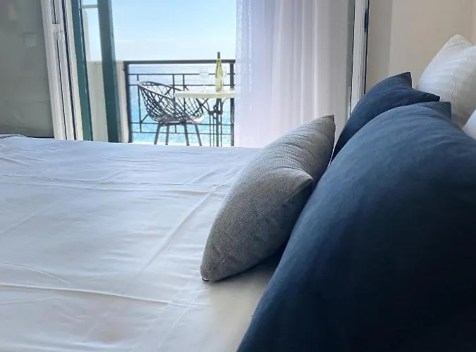 Sunset Premium Studio 2